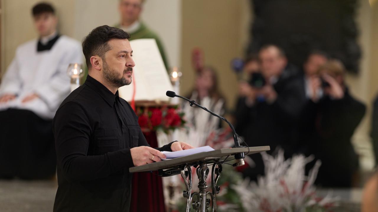 Ukrainas president Volodymyr Zelenskyj talar i den litauiska huvudstaden Vilnius.