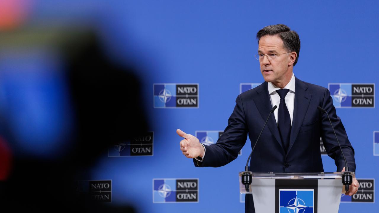 Natos generalsekreterare Mark Rutte ger Donald Trump äran för ökningen av försvarsutgifterna. 