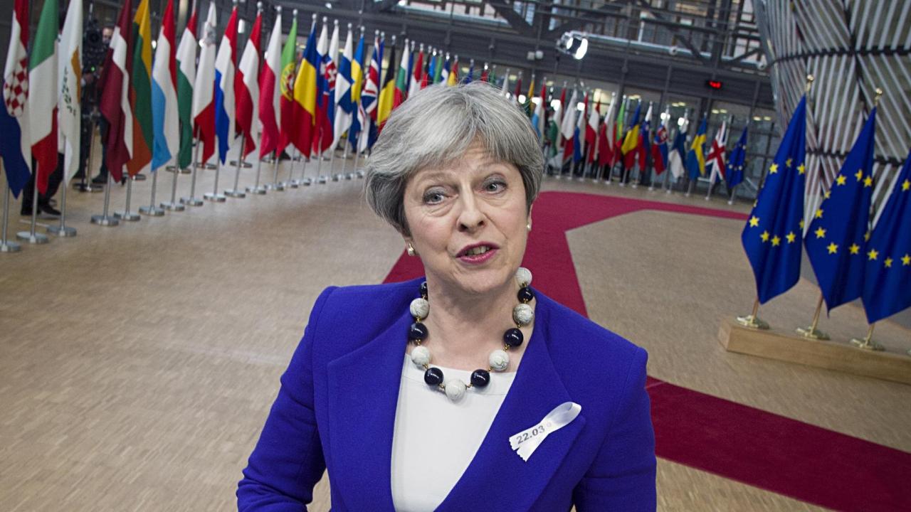 Inför veckans EU-toppmöte väntas premiärminister Theresa May be om en förlängning av utträdesförhandlingarna. Arkivbild.