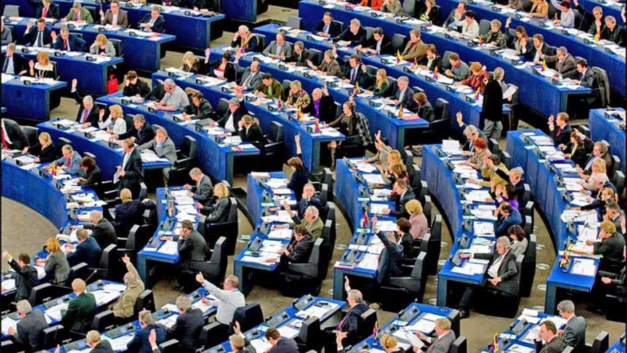 EU-parlamentarikerna får mer pengar att röra sig med.