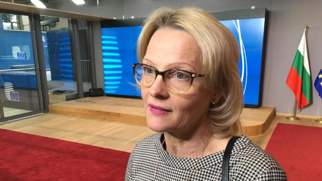Migrationsminister Heléne Fritzon (S) hoppas att EU-länderna ska enas i asylfrågan till sommaren. 