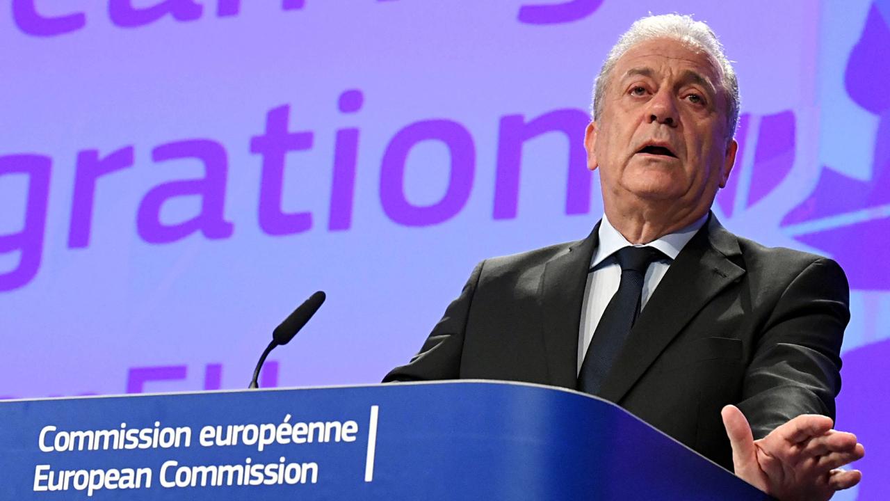 EU:s migrationskommissionär Dimitris Avramopoulos. Arkivbild.