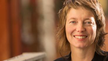 – Människor över hela Europa trycker på för att Vattenfall ska avveckla sin brunkolsverksamhet i Tyskland, skriver Malin Björk (V).