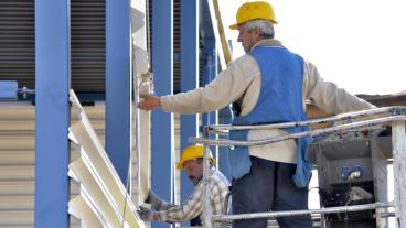 Den svenska Lavallagen kritiseras för att bland annat begränsa strejkrätten. Arkivbild.