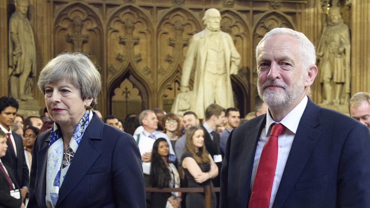 Den brittiska premiärministern Theresa May och oppositionsledaren Jeremy Corbyn. Arkivbild.