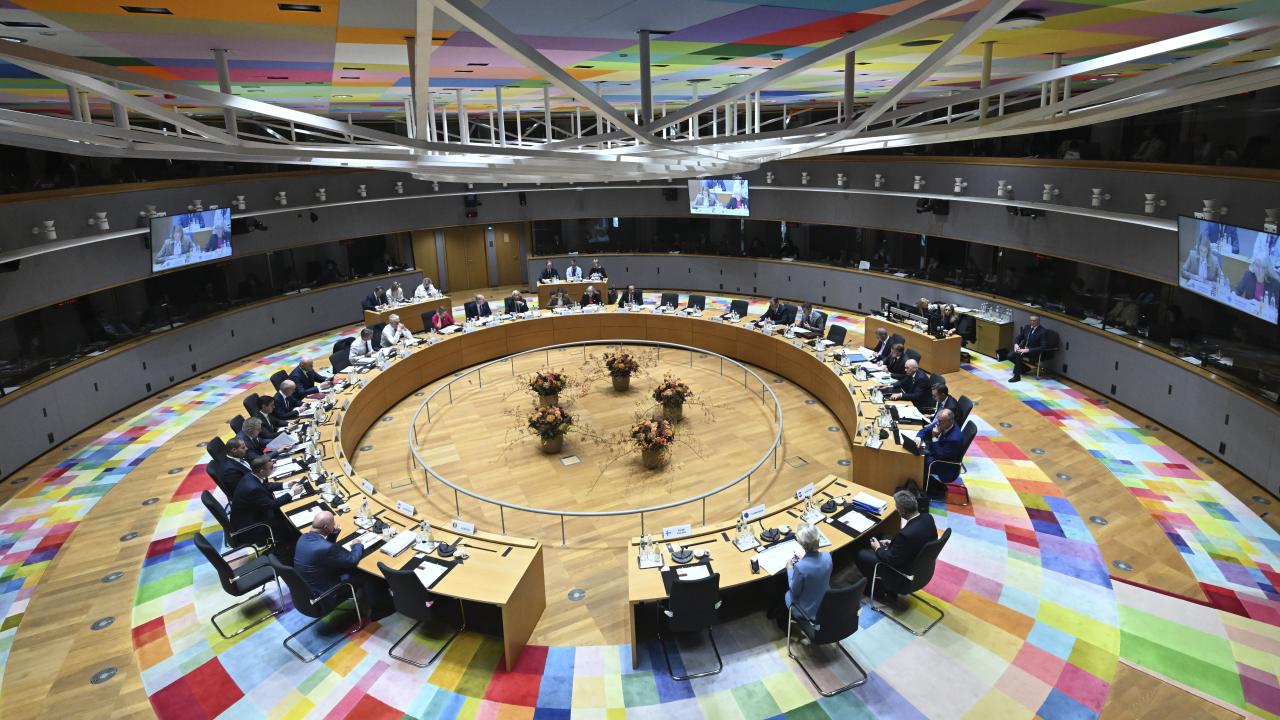 På EU-toppmötet i Bryssel ska även relationen til Kina och migration diskuteras. 