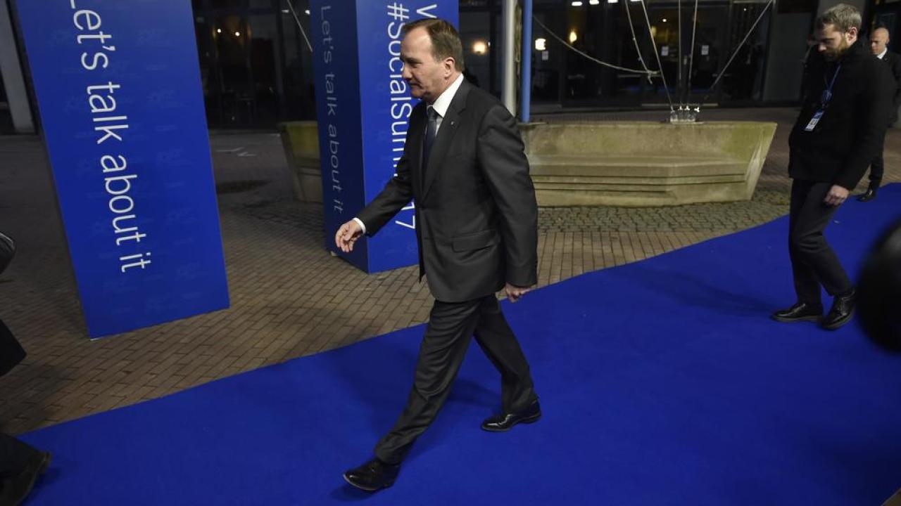 Statsminister Stefan Löfven (S) kommer få lämna möteslokalen när euroländernas ledare disktuerar EMU:s framtid. 