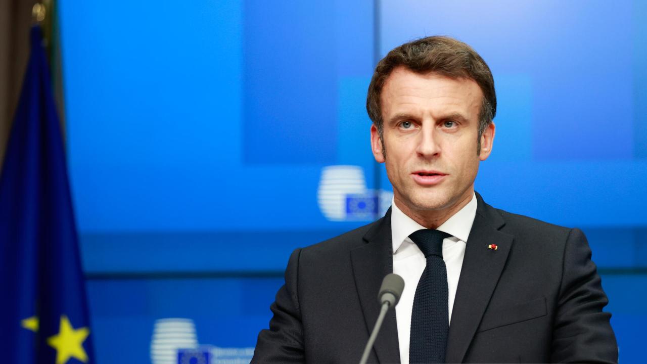 Frankrikes president Emmanuel Macron vill stärka EU:s försvarssamarbete. 