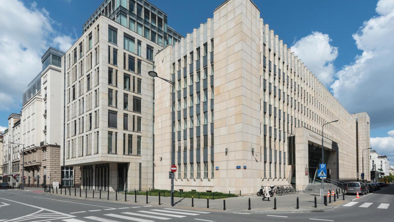 Polens Högsta förvaltningsdomstol i Warszawa har bett EU-domstolen om ett förhandsavgörande i frågan om fem domare inte fick poster i Högsta domstolen. Arkivbild.