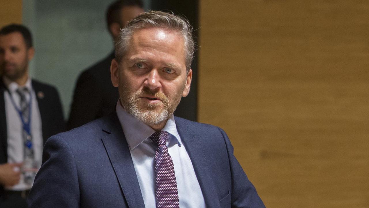 Danmarks utrikesminister Anders Samuelsen var besviken på Sverige efter omröstning. 