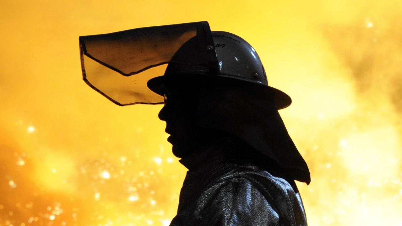 USA:s ståltullar väntas stoppa all amerikansk import. EU förbereder motåtgärder. 