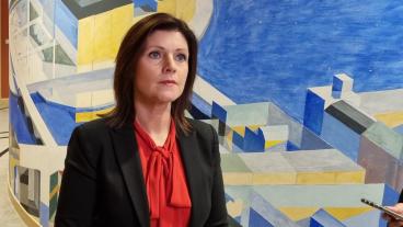 Arbetsmarknadsminister Eva Nordmark (S) tror att Sverige har goda chanser att få gehör för sina intressen i förhandlingarna om EU:s direktiv om minimilöner. 