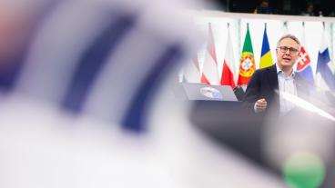 Socialdemokraten Johan Danielsson arbetar med bostadspolitik som kommer upp i nästa veckas EU-möte i Strasbourg. Arkivbild.