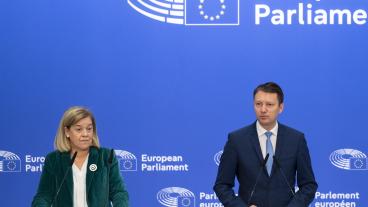 EU-parlamentets två huvudförhandlare för flerårsbudgeten inför onsdagens utskottsomröstning Carla Tavares och Siegfrid Mureșan.