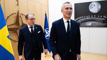 Utrikesminister Tobias Billström och Natos generalsekreterare Jens Stoltenberg under Natomötes första dag, i dag tisdag.