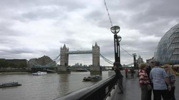 Inom EU råder stor oro för att man inte ska få till stånd ett brexitavtal med regeringen i London.