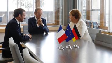 Frankrikes president Emmanuel Macron, Europeiska rådets ordförande Donald Tusk och Tysklands förbundskansler Angela Merkel träffas separat inför torsdagens EU-toppmöte.