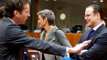 Den nederländske finansministern Jeroen Dijsselbloem samspråkar med Anders Borg under tisdagens möte i Bryssel.
