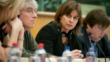EU-parlamentariker Isabella Lövin (MP) vill att Sveriges regering tar Marockoavtalet till EU-domstolen.