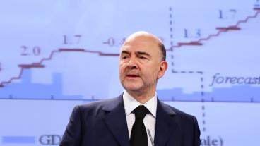 EU:s ekonomikommissionär Pierre Moscovici presenterar vinterns prognos över ekonomin i medlemsländerna.
