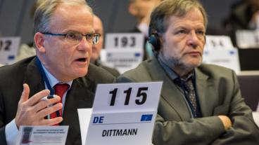 Arbetsgivarerepresentanten tysken Bernd Dittman i debatt på EESK:s decembermöte i Bryssel. 