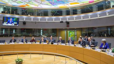 EU pekar ut Ryssland som ansvarig för spionattacken i Storbritannien och svarar med att kalla hem EU-ambassadör.  