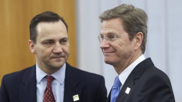 Polens utrikesminister Radoslaw Sikorski och Tysklands utrikesmininster Guido Westerwelle. Arkivbild. 
